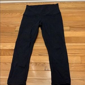 Lululemon high waisted wunder unders size 6